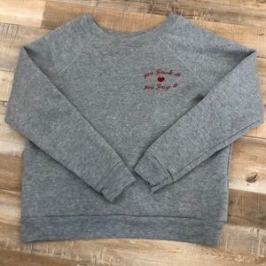 Long sleeve gray pullover